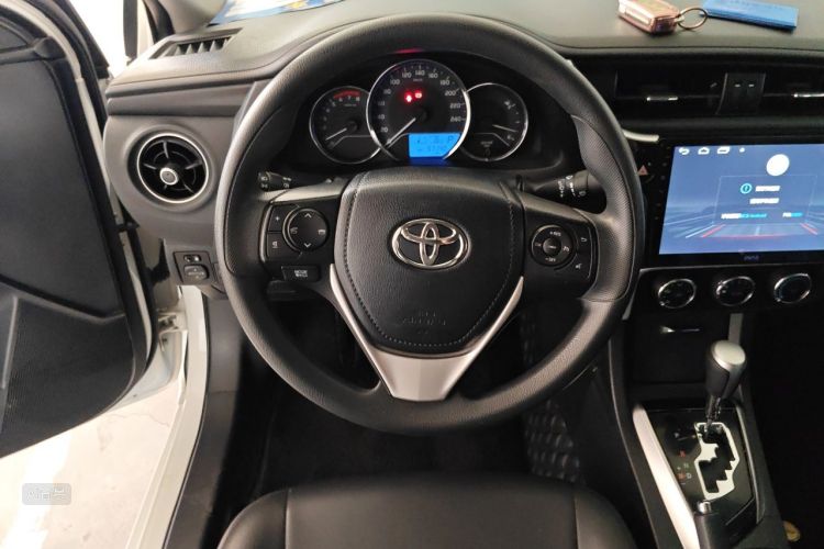 Toyota Corolla 2019 #12 Toyota Corolla 2019 car image #12