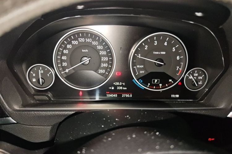 BMW 3 Series 2017 #12 BMW 3 Series 2017 car image #12