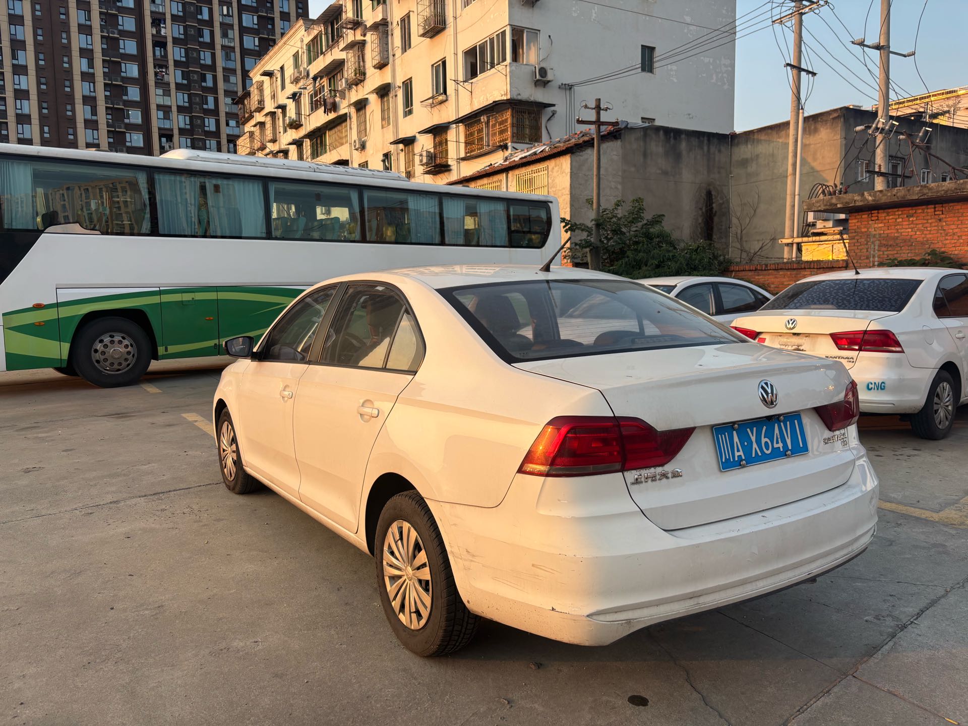 Volkswagen Santana 2018 imagen de coche #9