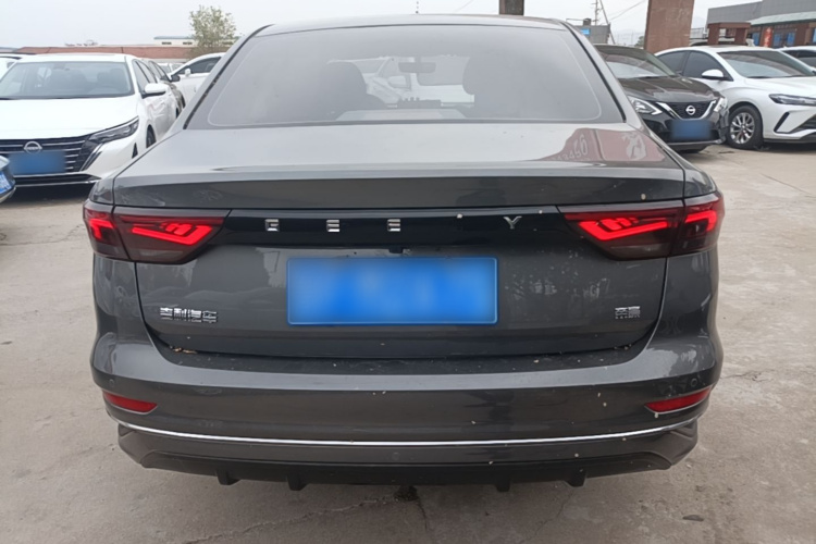 2023 car image #6