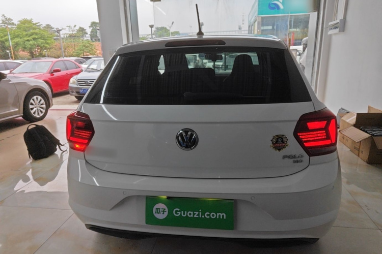 Volkswagen Polo 2020 car image #6