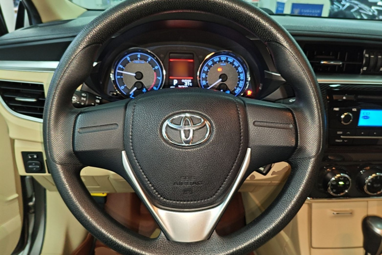 Toyota Corolla 2015 #11 Toyota Corolla 2015 car image #11