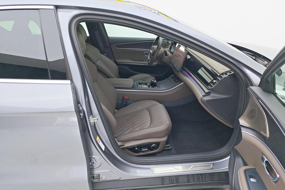 BYD Han 2023 car image #15