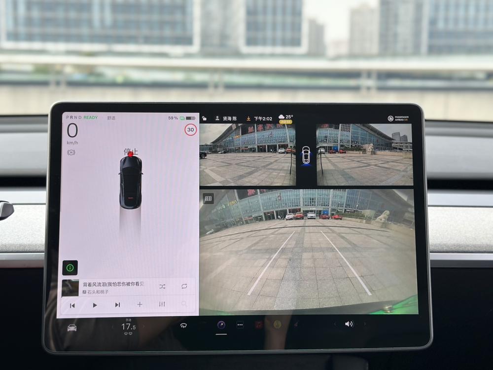 Tesla Model Y 2024 #9 Tesla Model Y 2024 car image #9