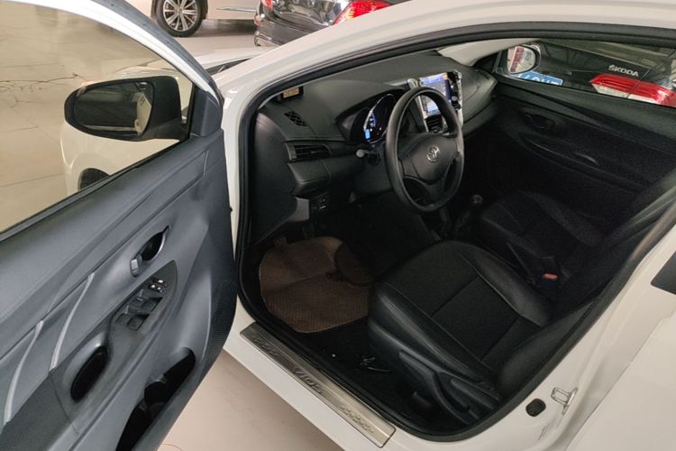 Toyota Vios 2017 #16 Toyota Vios 2017 car image #16