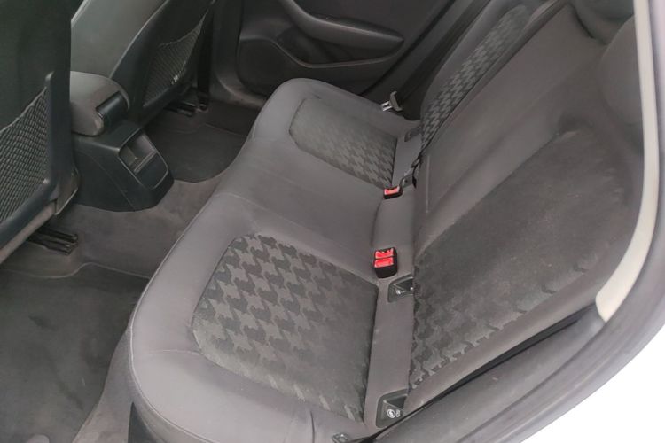 Audi A3 2017 car image #17