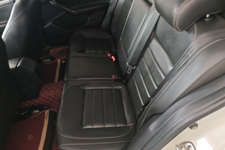 Volkswagen Lavida 2018 car image #17