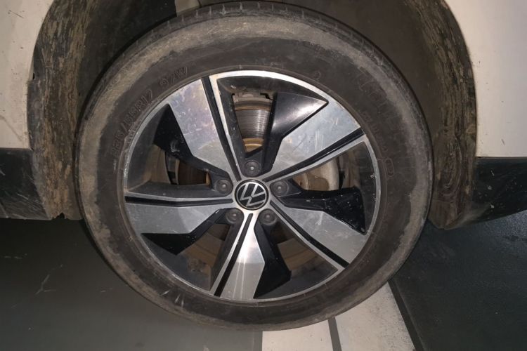 Volkswagen Tharu 2021 car image #3