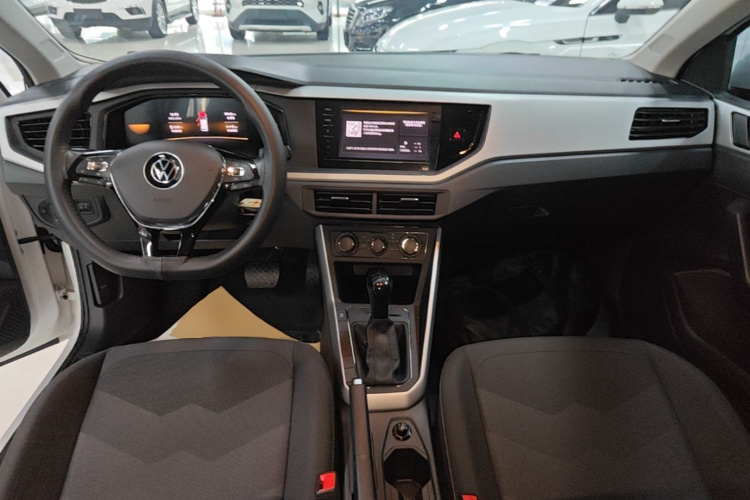Volkswagen Polo 2024 car image #10