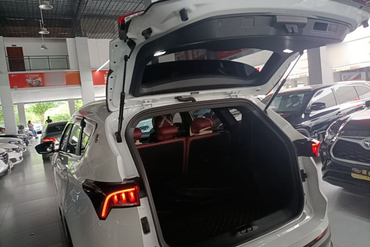 Jetour X70 PLUS 2025 #18 Jetour X70 PLUS 2025 car image #18
