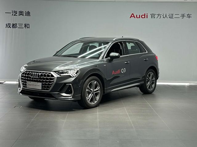 Audi Q3 2025 immagine di auto #17