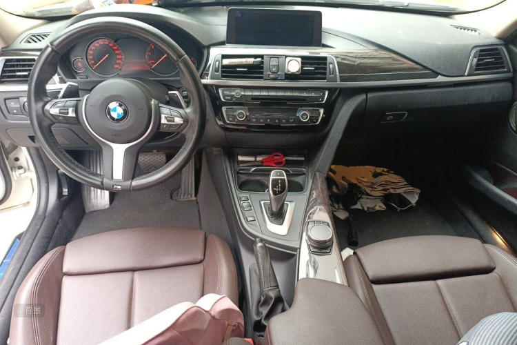 BMW 3 Series 2019 #11 BMW 3 Series 2019 car image #11