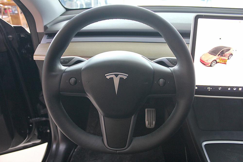 Tesla Model Y 2023 #12 Tesla Model Y 2023 immagine di auto #12