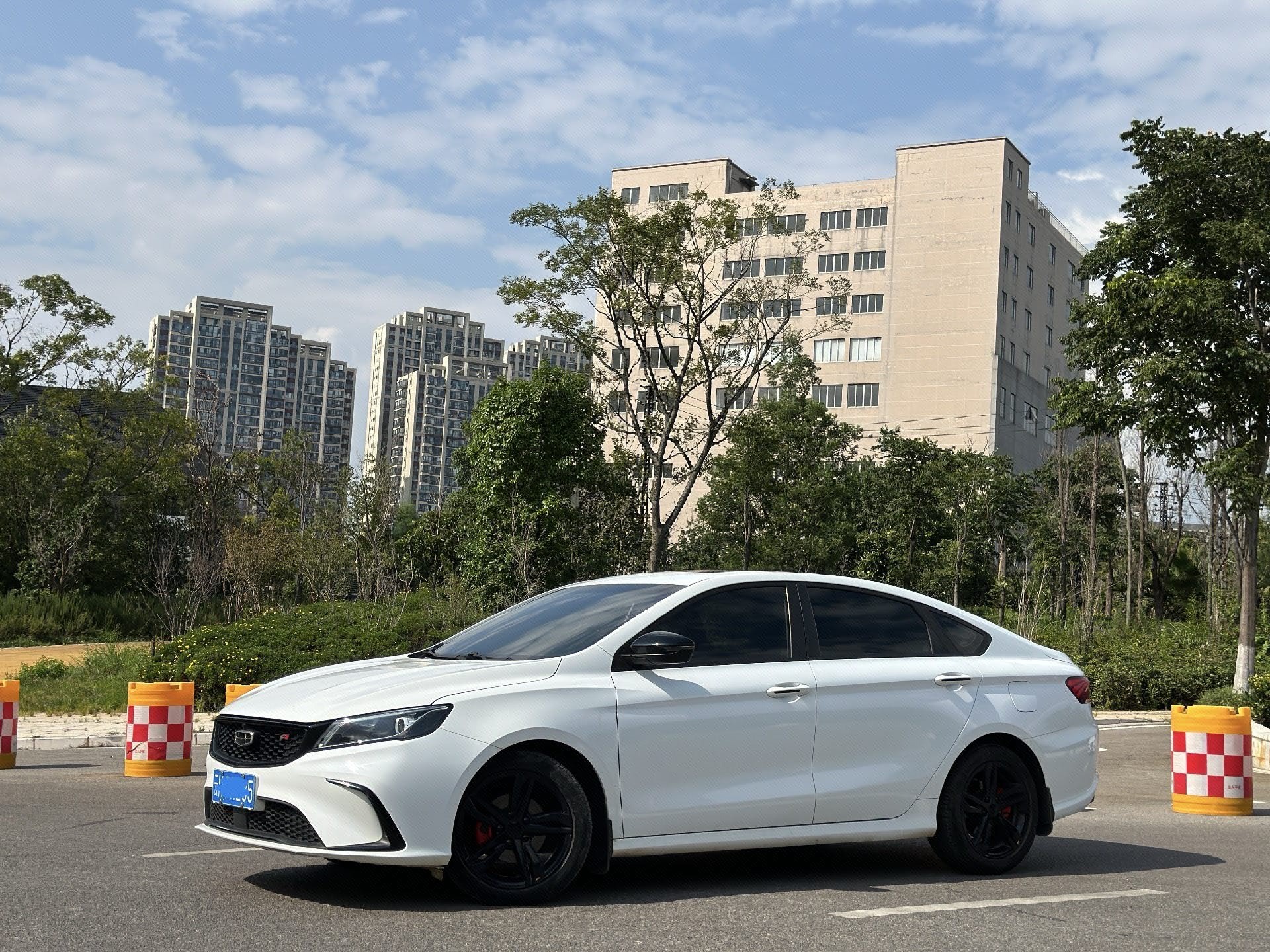GEELY Binray 2021 GEELY Binray 2021 car image