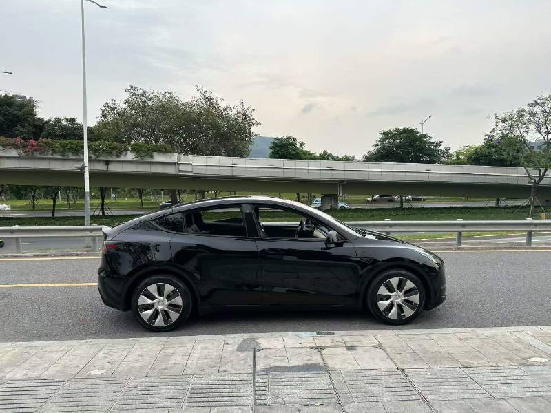 Tesla Model Y 2021 #9 Tesla Model Y 2021 car image #9