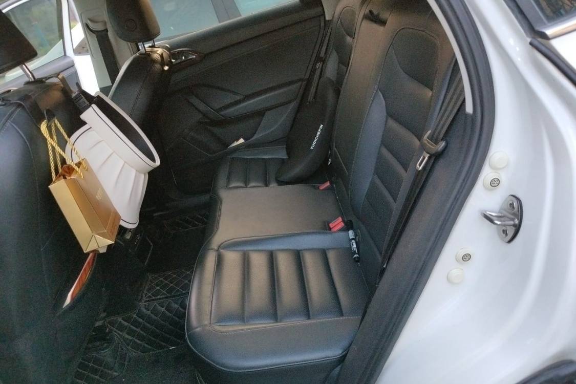 Volkswagen Tharu 2021 car image #19