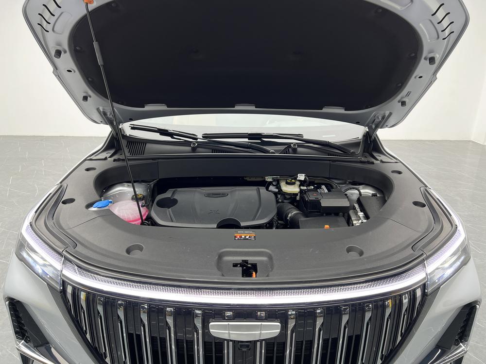 GEELY Boyue L 2026 car image #10