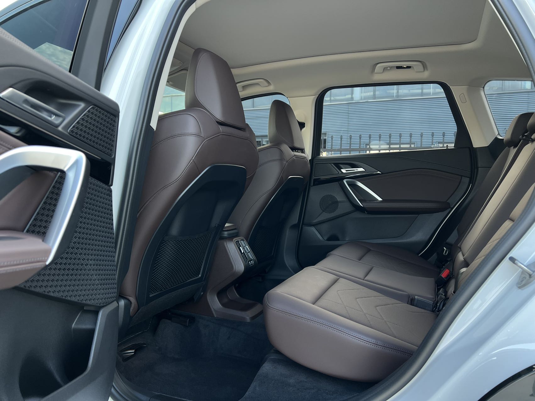 BMW X1 2023 car image #9