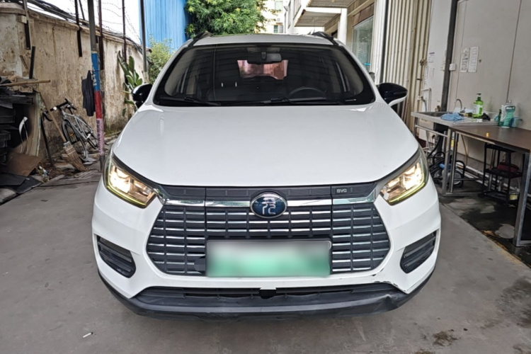 BYD Yuan New Energy 2019 #3 BYD Yuan New Energy 2019 car image #3