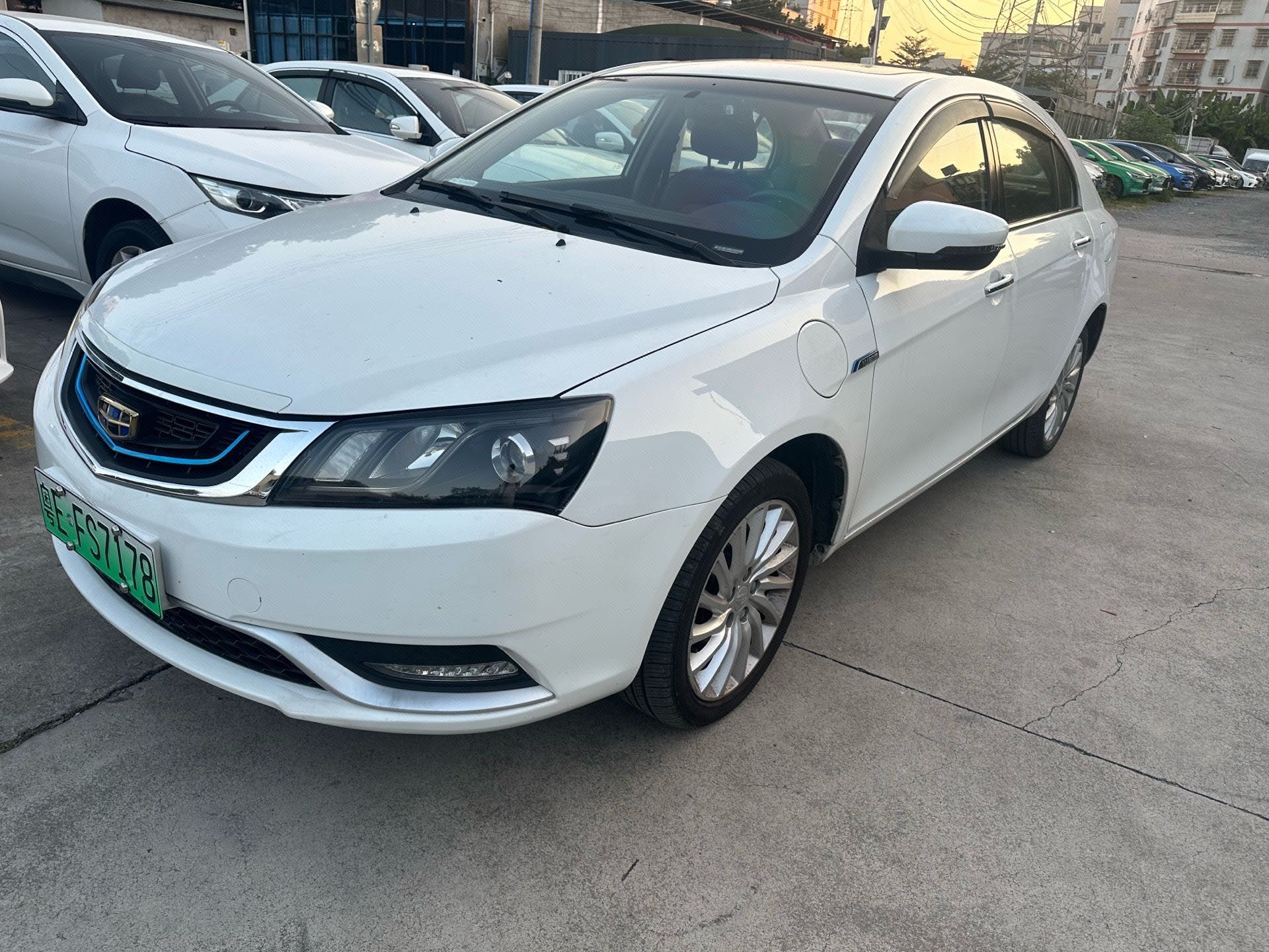 GEELY Emgrand New Energy 2017 car image 