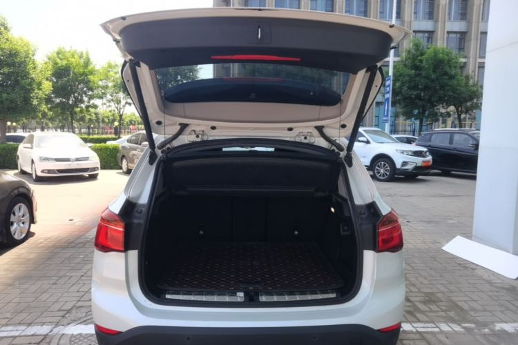 BMW X1 2017 immagine di auto #19