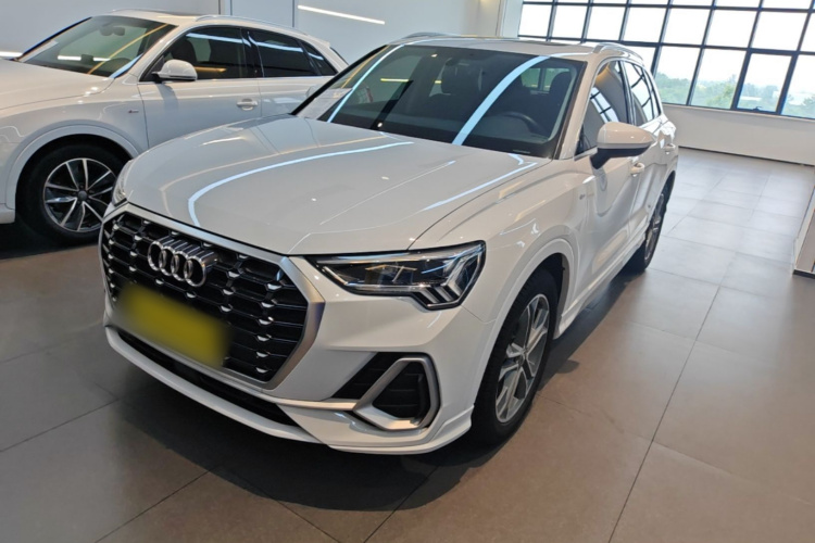 Audi Q3 2020 #2 Audi Q3 2020 car image #2