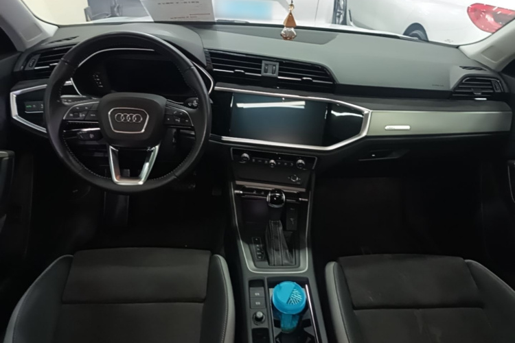 Audi Q3 2020 #11 Audi Q3 2020 صورة سيارة #11