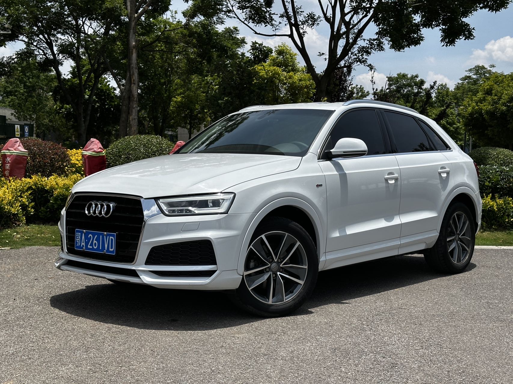 Audi Q3 2018 car image 