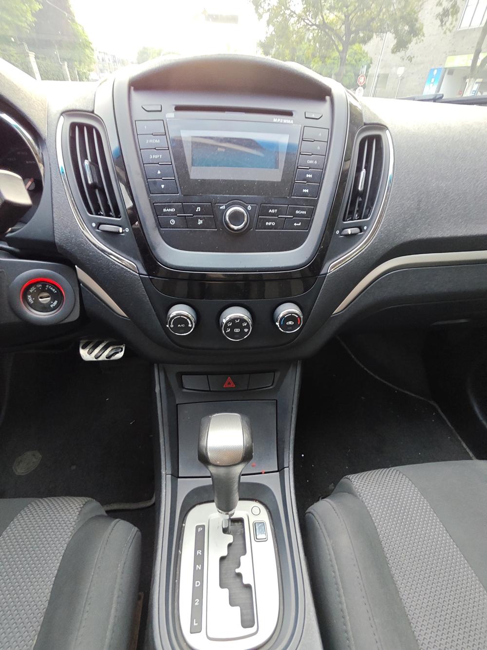 MG 5 2014 car image #10