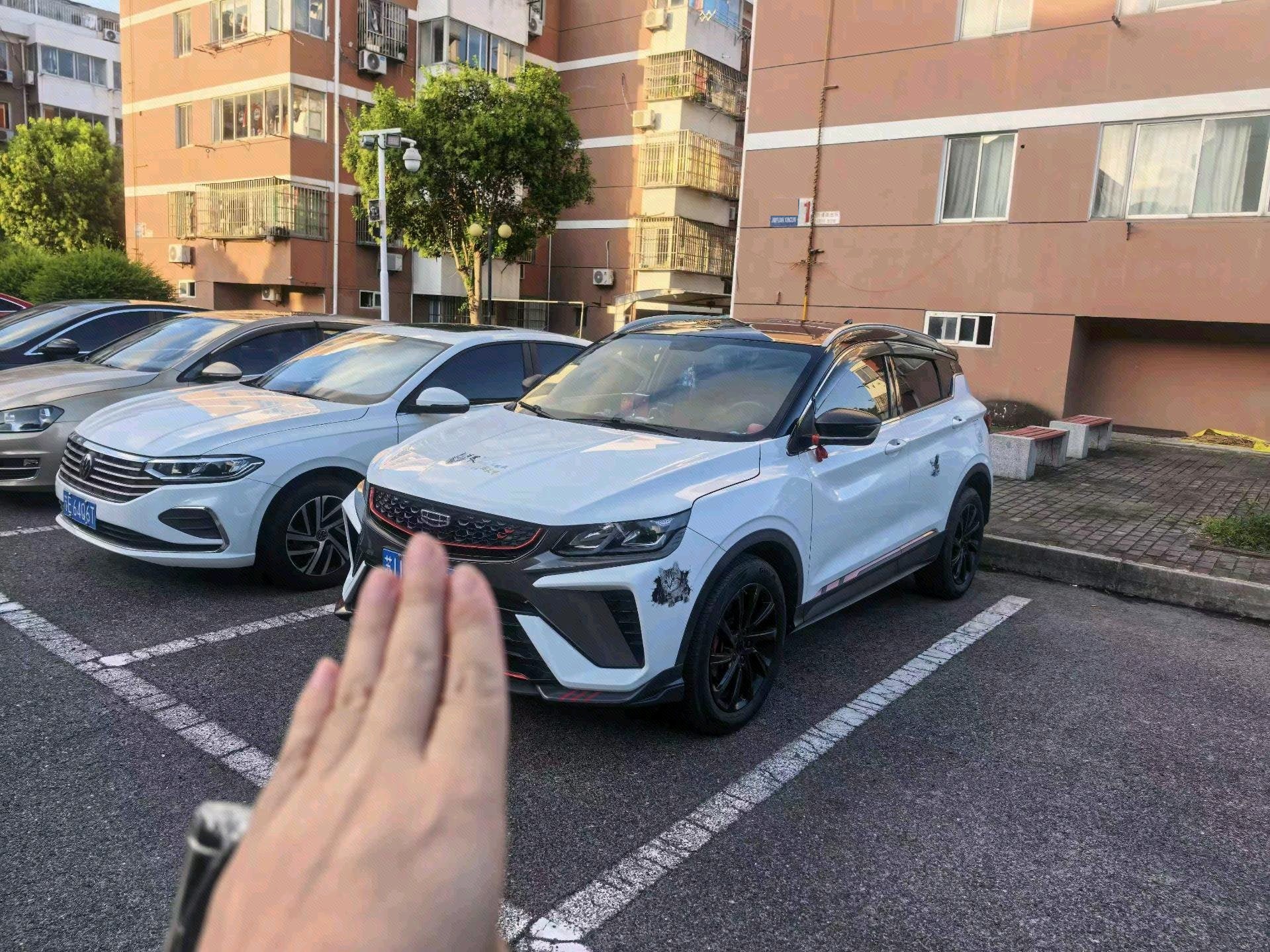 GEELY Coolray 2024 car image 