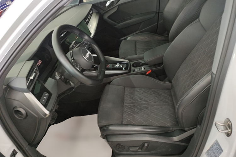 Audi A3 2024 car image #15