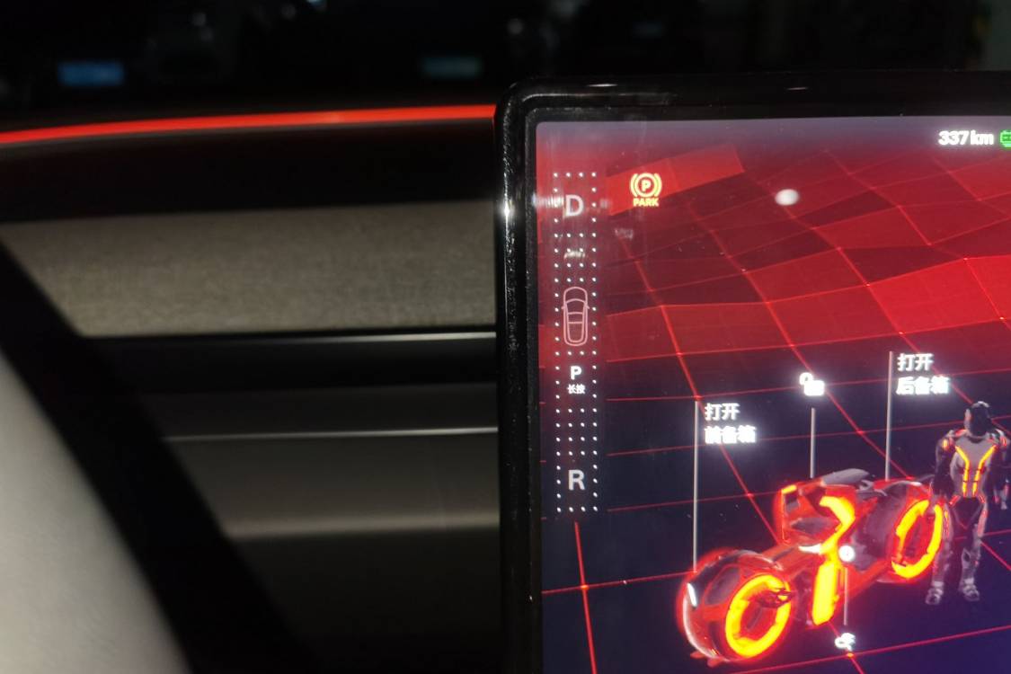 Tesla Model 3 2025 car image #27