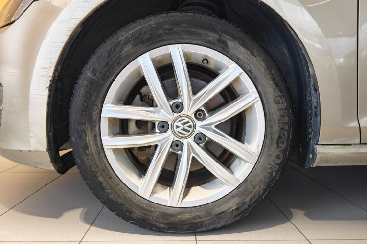Volkswagen Golf 2016 car image #8