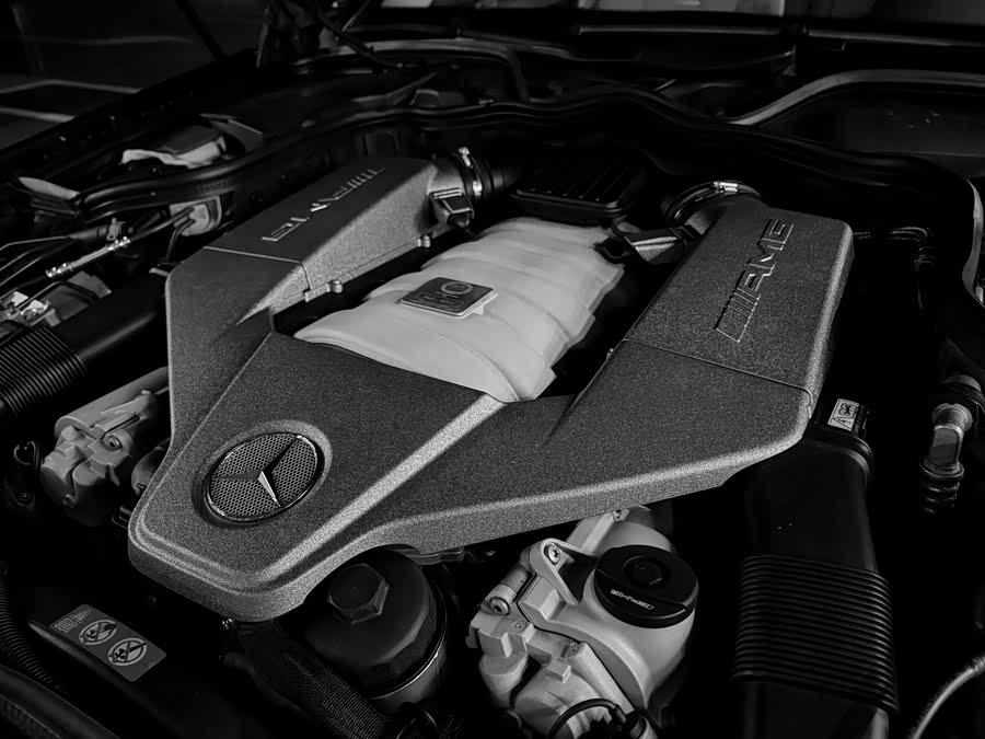 Mercedes-Benz E AMG 2008 immagine di auto #37