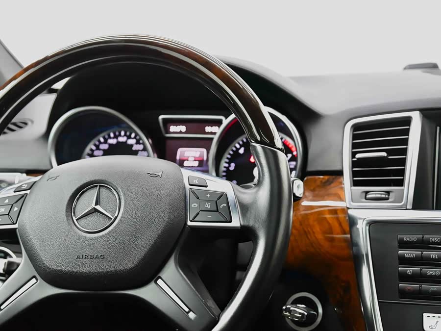 Mercedes-Benz M Class 2014 #37 Mercedes-Benz M Class 2014 car image #37