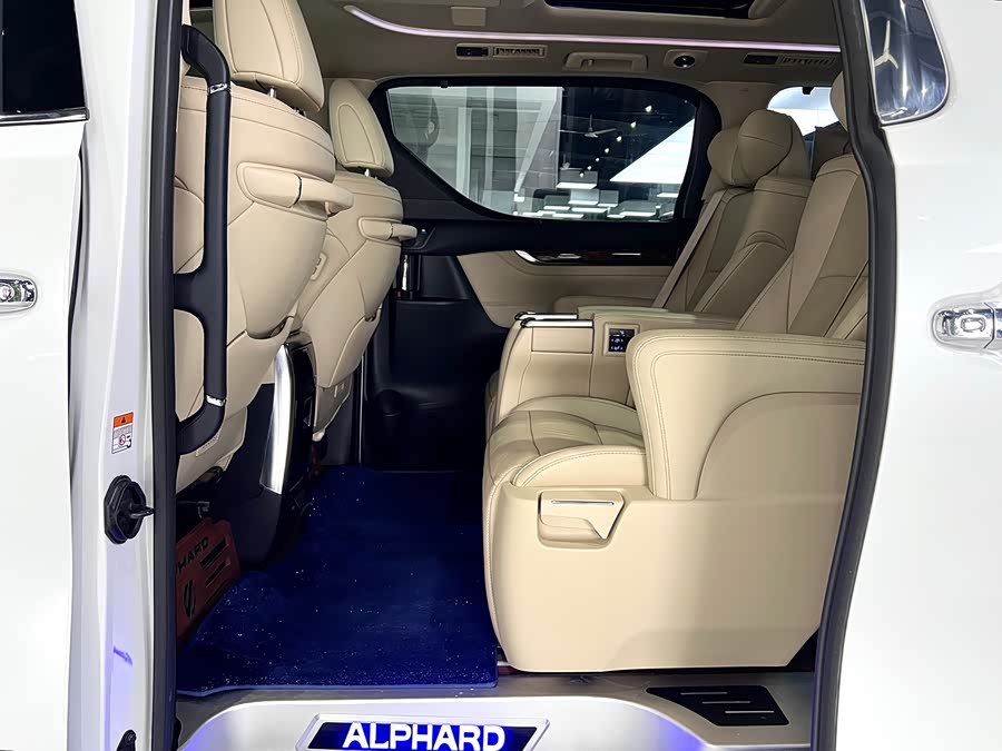 Toyota Alphard 2022 #37 Toyota Alphard 2022 car image #37