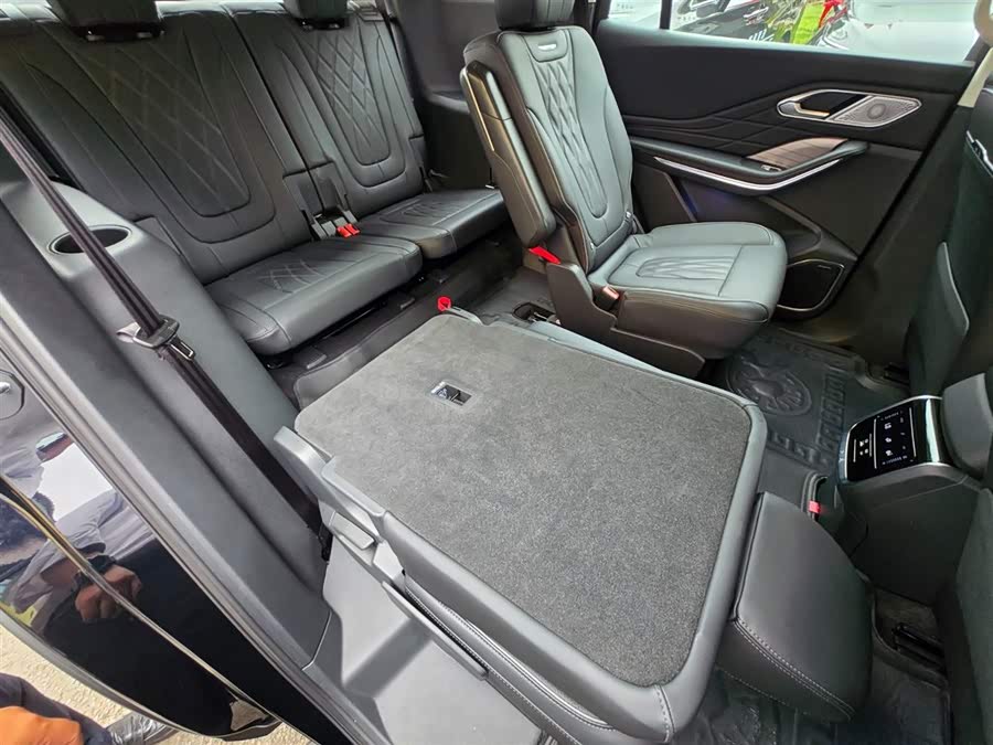 HongQi HS7 PHEV 2024 #37 HongQi HS7 PHEV 2024 car image #37