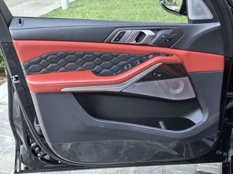 BMW X5 M 2022 car image #37