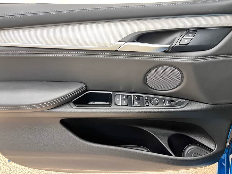 BMW X5 M 2017 #37 BMW X5 M 2017 صورة سيارة #37