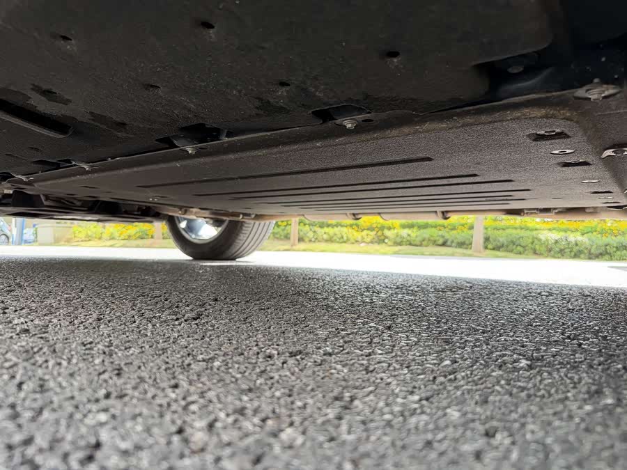 HongQi HS3 PHEV 2024 car image #37