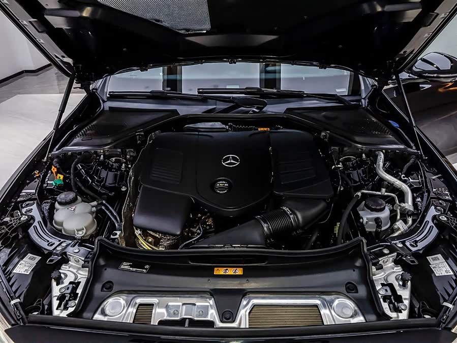 Mercedes-Benz E Class New Energy 2025 car image #37