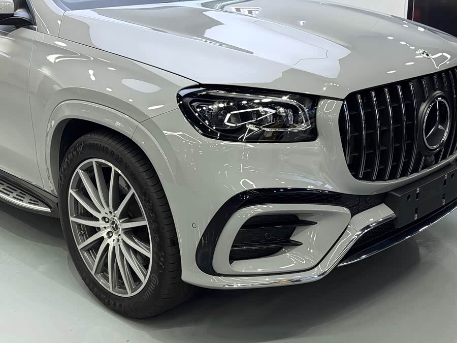 Mercedes-Benz GLS Class 2023 car image #37