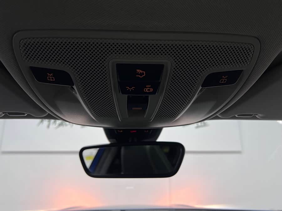 Mercedes-Benz GLA Class 2018 #37 Mercedes-Benz GLA Class 2018 car image #37