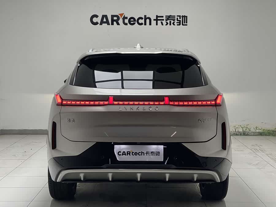 Lynk & Co 08 EM-P 2023 car image #37