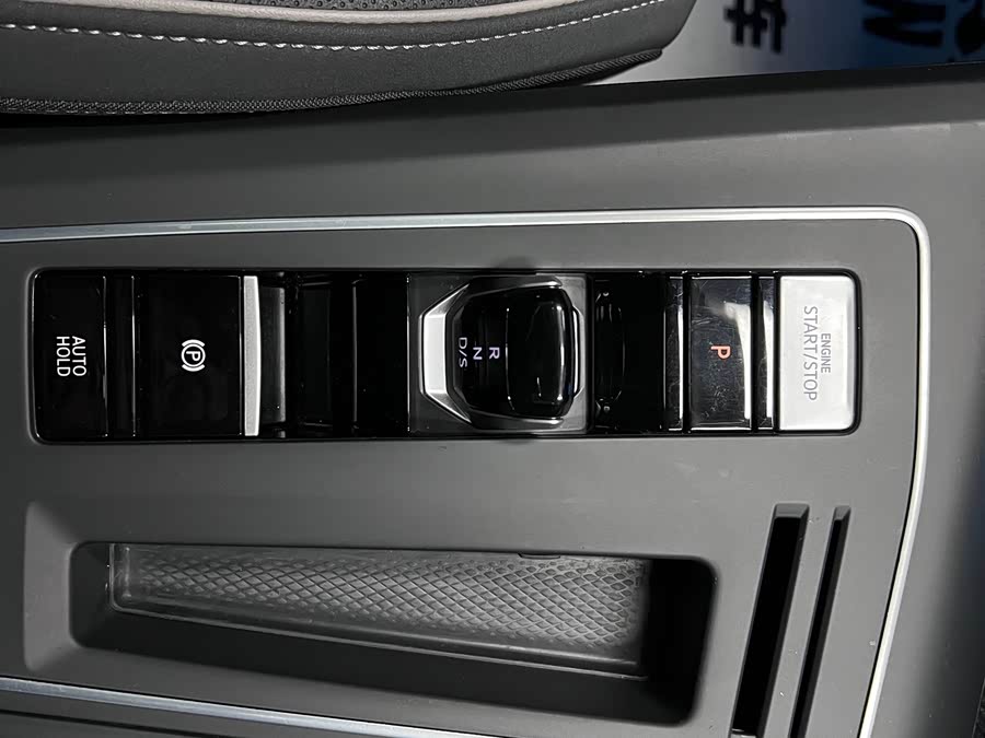 Volkswagen Golf 2022 car image #37