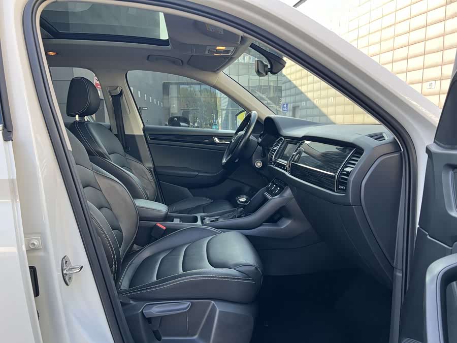 Skoda Kodiaq 2017 #37 Skoda Kodiaq 2017 car image #37