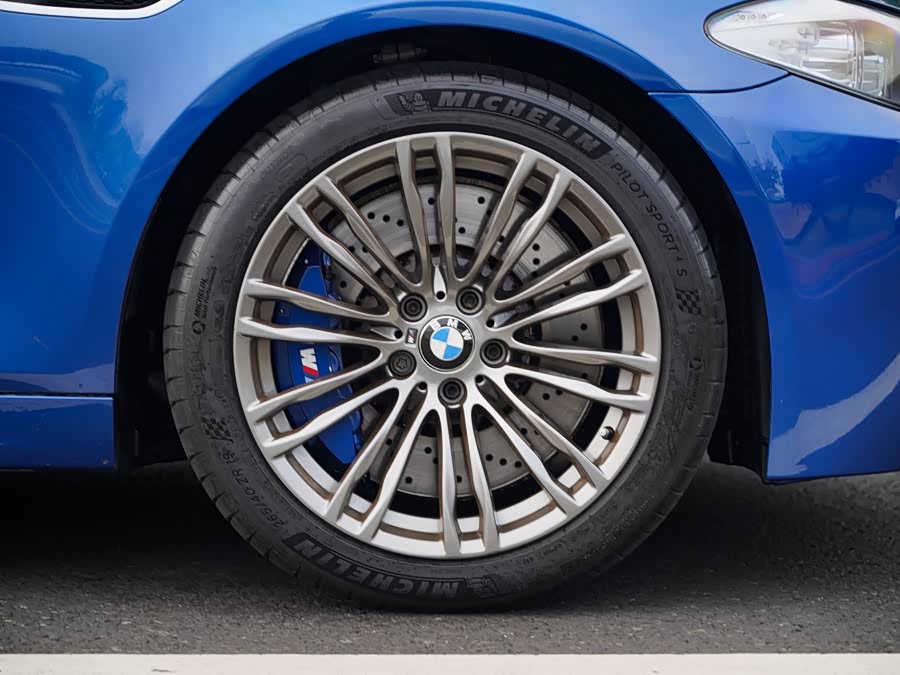 BMW M5 2012 #37 BMW M5 2012 car image #37