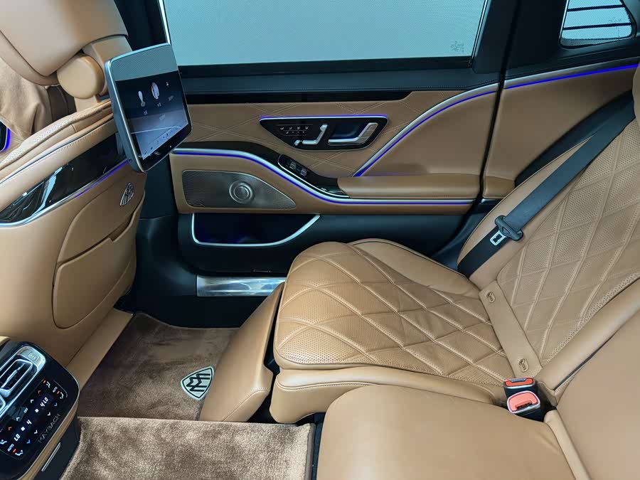 Mercedes-Benz Maybach S Class 2021 car image #37