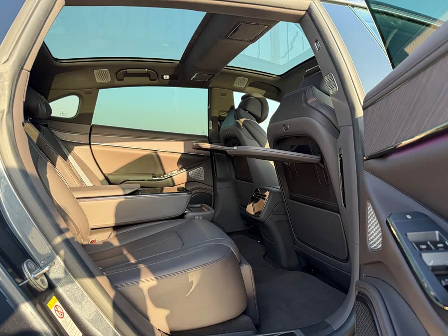 Denza Z9 2024 immagine di auto #37