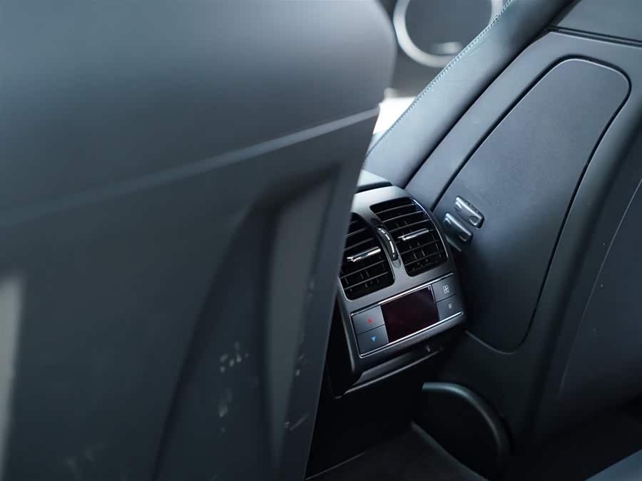 Mercedes-Benz C AMG 2014 immagine di auto #37